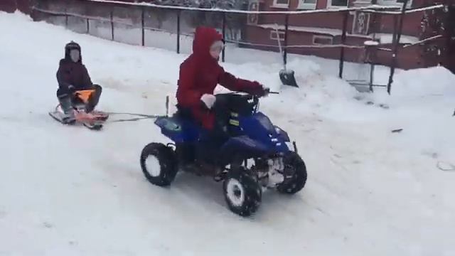 Валим боком на детском квадрике смотреть онлайн