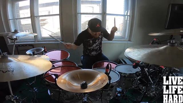 100 NAP / 100 RIFF KIHÍVÁS (62.NAP) --- 100 days of Writing Music | DAY #62 - LIVE LIFE HARD смотреть онлайн