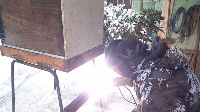 Простейшая клетка для кроликов.