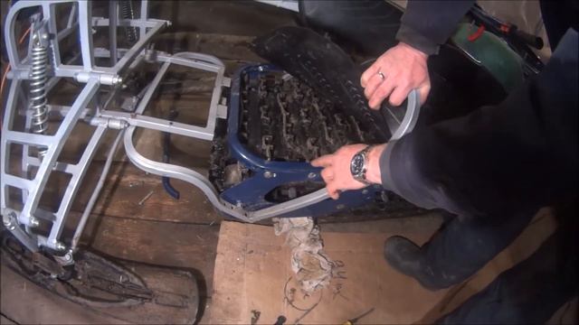 Натяжка гусеницы на мотобуксировщике барс смотреть онлайн