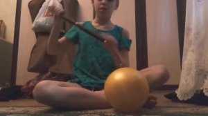 Как надуваеть гимнастические мячи