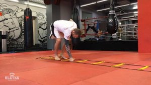 Нестандартные упражнения на координационной лестнице для борьбы, повышение выносливости