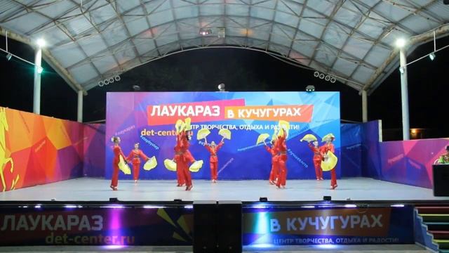 Рубрика «Танцуй вместе с нами». Ансамбль народного танца «Сударушка» - «Китайский танец с веерами»