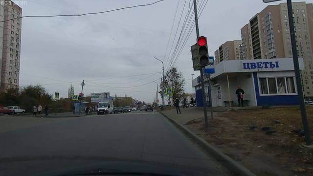 Экзаменационные маршруты ГИБДД в Ленинском районе. Сложный поворот на Антонова смотреть онлайн