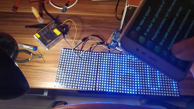 Плохо-говорящие часы на WS2812B смотреть онлайн