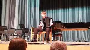 Мокроусов - одинокая гармонь. Исполняет: Жирков Семён!