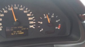 Загорается индикатор SRS W210