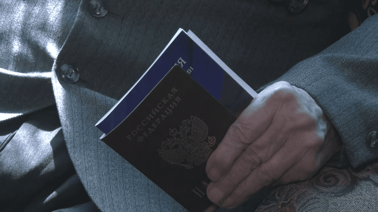 Паспорт гражданина Российской Федерации – возвращение домой