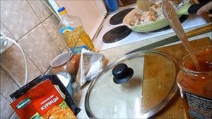 КУРИНЫЕ ЖЕЛУДКИ ТУШЁНЫЕ В СМЕТАНЕ И ТОМАТНОМ СОУСЕ.