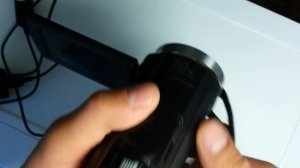 Видеокамера Sony HDR-CX530E