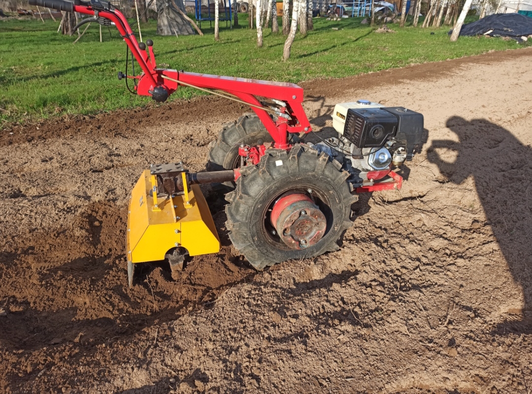 Настройка сцепления почвенной фрезы ФР-00010 МТЗ с двигателем Weima WM188F 13л/с смотреть онлайн