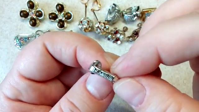 21. Распаковка посылки с винтажной бижутерией продолжается! :)