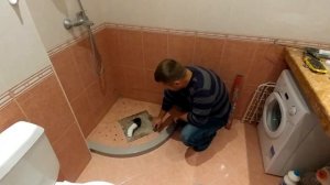 Душевой поддон из плитки. Монтаж трапа. Проблемы душевых кабин в Болгарии.