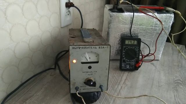 Как заряжать автомобильный аккумулятор, шпаргалка смотреть онлайн