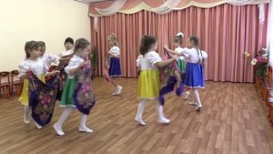 хоровод с платками