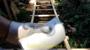 Лестница для работы крыше из металлочерепицы / Маленькие хитрости и самоделки / Sekretmastera