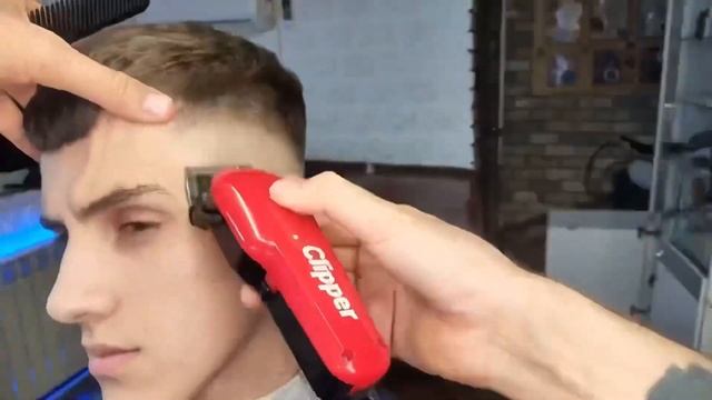 Как подстричь короткую модную стрижку КРОП  Как научиться стричь Стрижём CROP