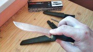 Обзор ножа Morakniv BushCraft Forest из Sandvik 12C27