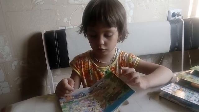 Учим ребенка рассказывать. Наши первые виммельбухи