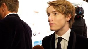 Interview Louis Hofmann | GOLDENE KAMERA 2018