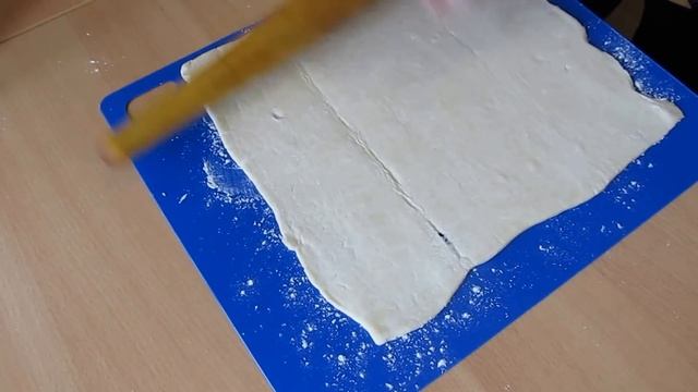 Куриные голени в слоеном тесте с сыром в духовке смотреть онлайн