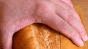 Фаршированный батон с сыром в духовке