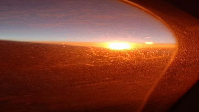 #Shorts .Рассвет в самолете над ОАЭ.