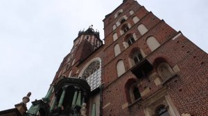 Мариацкий костел, Краков - история, легенды, алтарь