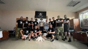 В бой пошли футбольные фанаты