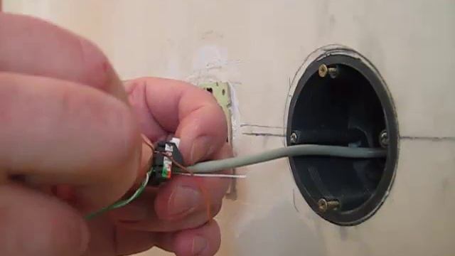 Монтаж розеток компьютерных RJ 45 Легранд Legrand. Электрик смотреть онлайн