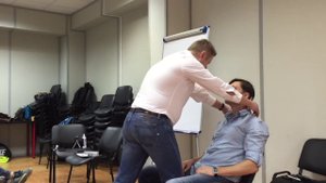 Разговорный гипноз на участнике семинара