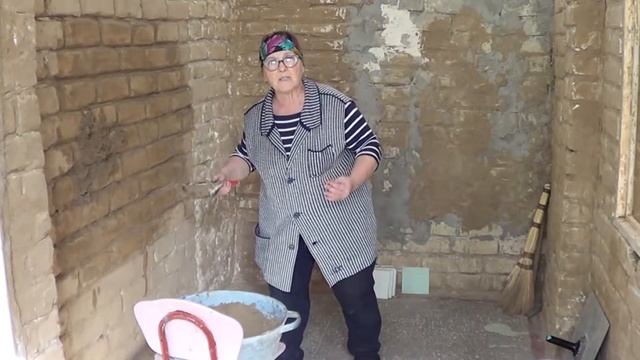 Набрасывание раствора ковшом