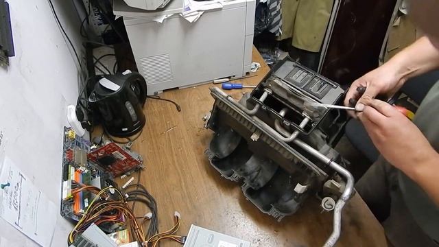 Замена испарителя w124 - разборка корпуса печки часть 3 смотреть онлайн