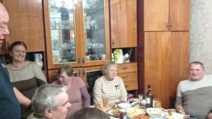 ВІТАЛІЙ  + КУМ  =   *** МІСЯЦЬ НА НЕБІ, ЗІРОНЬКИ СЯЮТЬ ***