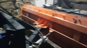 Лопата на МТЗ-82 (с балочным мостом) в работе