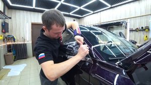 Как оклеить полиуретановой пленкой зеркало "в одного"