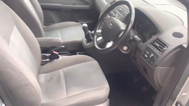 FORD C-MAX 1.8 ZETEC 5 DOOR MPV Finished in Star Silver GF05KCJ смотреть онлайн