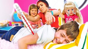 Kids pretend to play doctor with Baby Bianca & baby dolls - Videos for kids with toys.