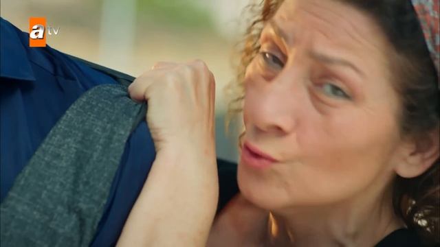 Hazar'ın gözü döndü! - Hercai Efsane Sahneler смотреть онлайн