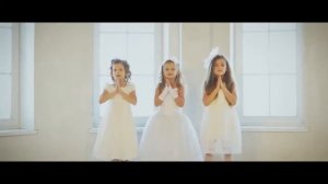 песня про любимую мамуню и бабулю