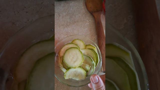 Малосольный кабачок. смотреть онлайн