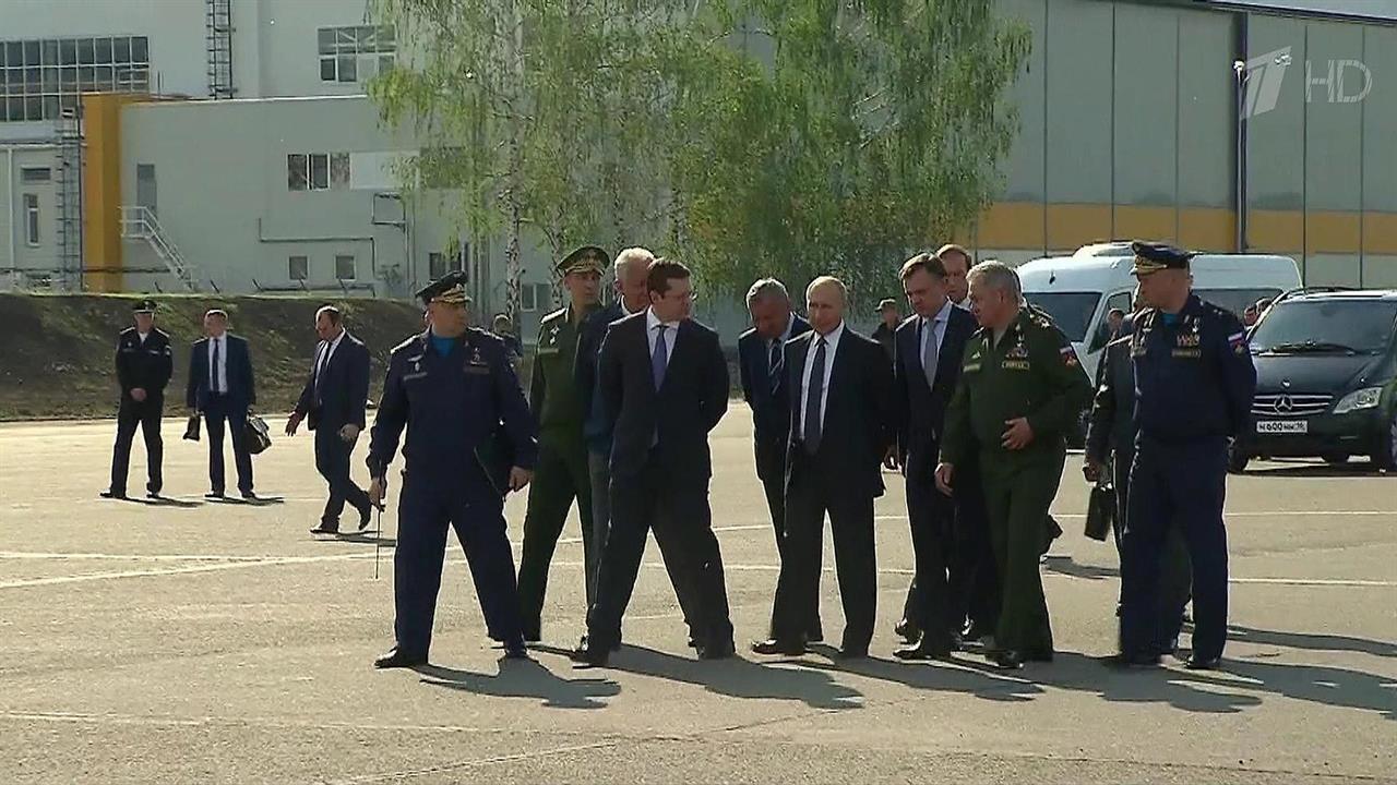 Новинки авиапрома показали Владимиру Путину на заводе имени Горбунова в Казани