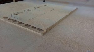 Скоростной раскрой фанеры на ЧПУ