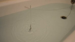 Видео игра в отвес #колеблющаяся #блесна #КолебалкаПитер #Юбилейная 17 грамм