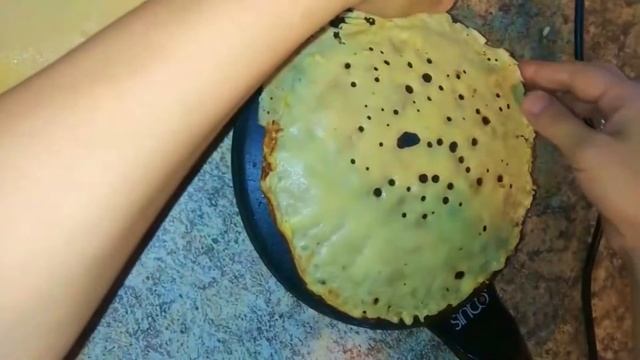 ЭЛЕКТРИЧЕСКАЯ БЛИННИЦА vs СКОВОРОДКА ДЛЯ БЛИНОВ ??? смотреть онлайн