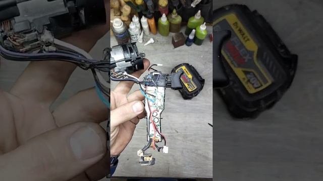 Ремонт кнопки dewalt. Ремонт кнопки dewalt