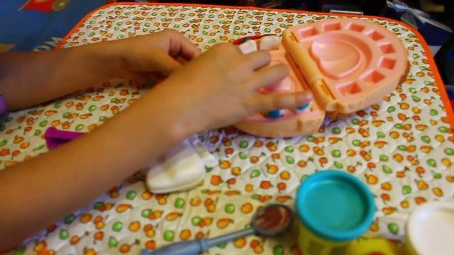 пластилин Play Doh набор стоматолога смотреть онлайн
