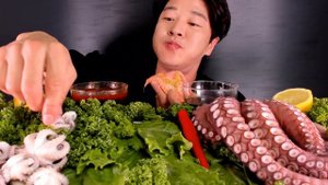 GIANT SALMON & OCTOPUS ?? SHRIMP SQUID STICK | POPULAR SEAFOOD BOIL & SASHIMI MUKBANG EATING SHOW