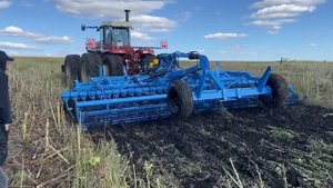 Дисковая борона Tigarbo ADS-7D запустили в работу по влажной почве