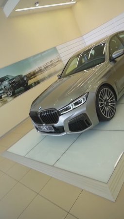 Стоковая BMW 7